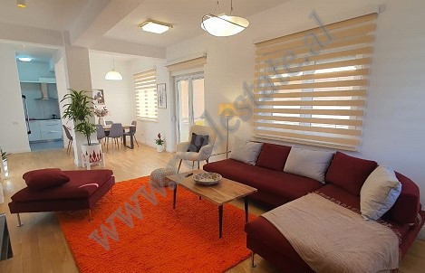 Apartament 3+1 me qera ne rezidencen Touch of Sun ne Tirane.

Ndodhet ne katin e 2-te ne nje kompl
